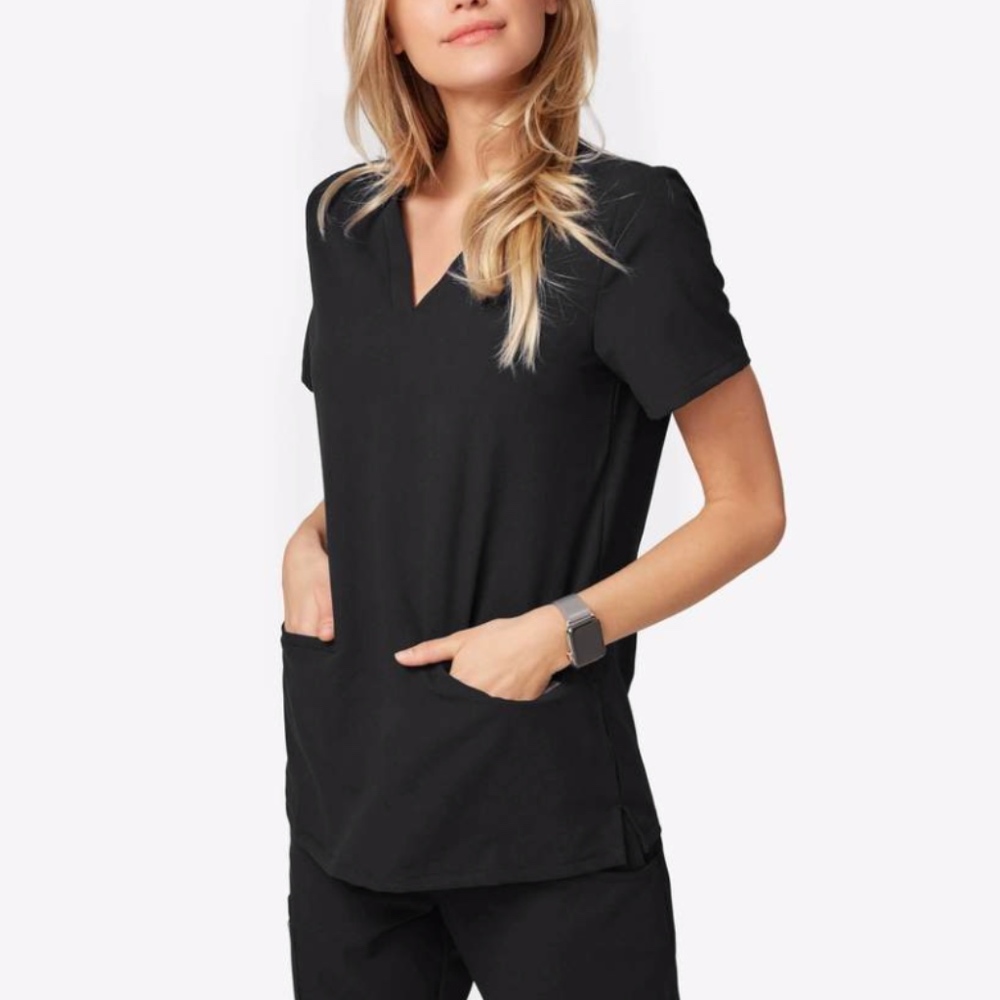 FIGS Casma Three-Pocket Scrub Top, Black